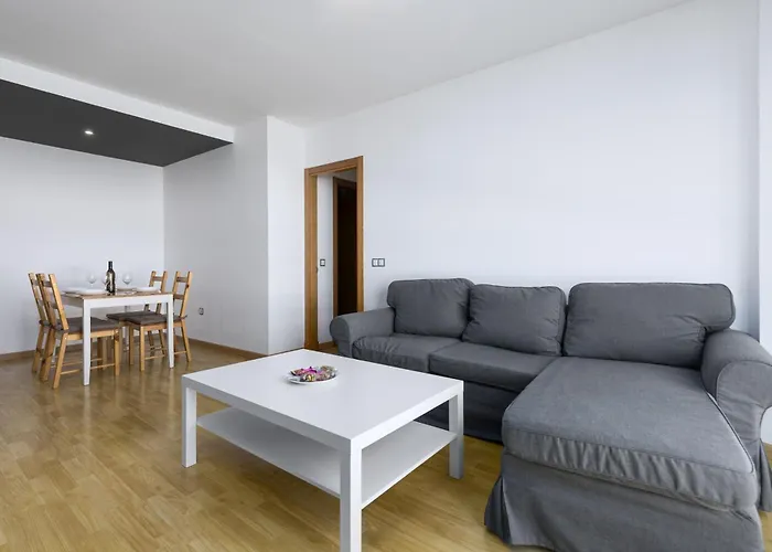 Home2book Sunny Retreat In Apartment